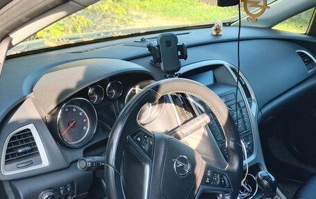 Opel Astra J, 2011 год, 600 000 рублей, 4 фотография