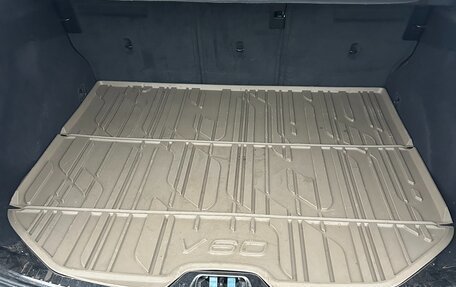 Volvo V60 Cross Country II, 2016 год, 2 150 000 рублей, 13 фотография