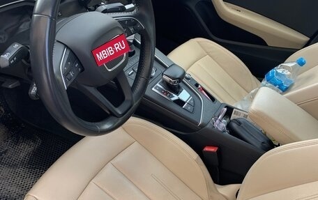Audi A4, 2019 год, 2 200 000 рублей, 10 фотография