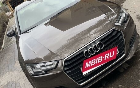 Audi A4, 2019 год, 2 200 000 рублей, 8 фотография