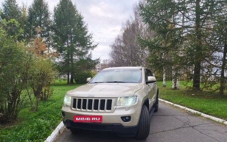Jeep Grand Cherokee, 2011 год, 1 600 000 рублей, 5 фотография