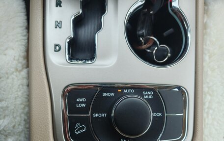 Jeep Grand Cherokee, 2011 год, 1 600 000 рублей, 30 фотография