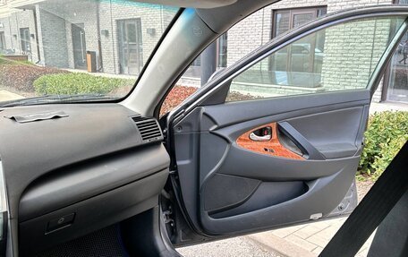 Toyota Camry, 2008 год, 650 000 рублей, 7 фотография
