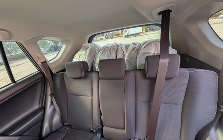 Toyota RAV4, 2015 год, 2 050 000 рублей, 10 фотография