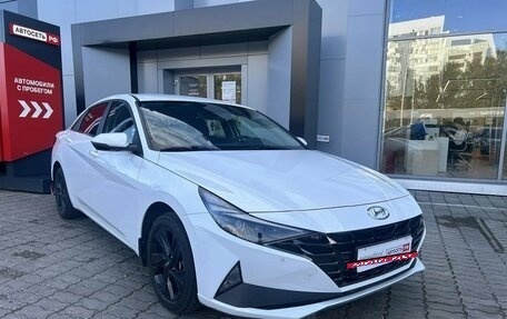 Hyundai Elantra, 2021 год, 1 995 000 рублей, 5 фотография