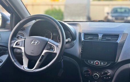 Hyundai Solaris II рестайлинг, 2012 год, 680 000 рублей, 7 фотография