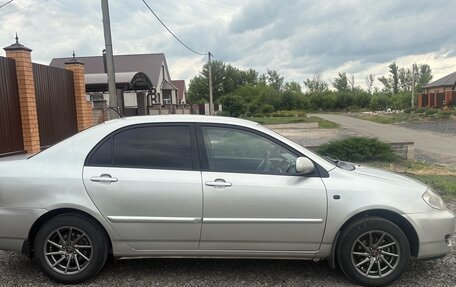 Toyota Corolla, 2004 год, 550 000 рублей, 4 фотография