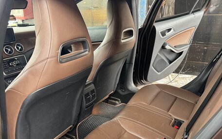 Mercedes-Benz GLA, 2014 год, 1 800 000 рублей, 9 фотография