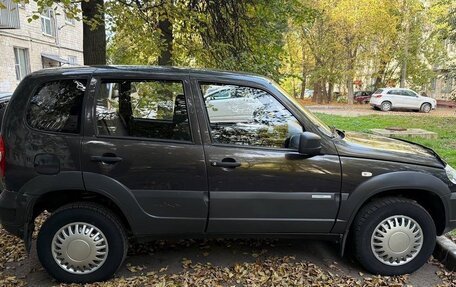 Chevrolet Niva I рестайлинг, 2014 год, 495 000 рублей, 2 фотография