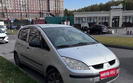 Mitsubishi Colt VI рестайлинг, 2004 год, 350 000 рублей, 1 фотография