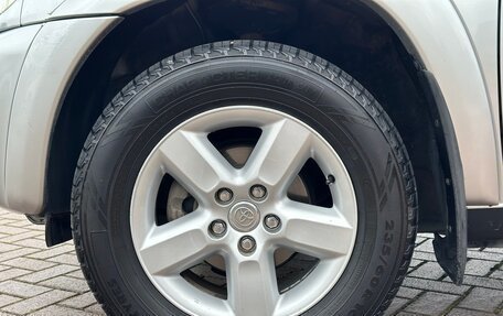 Toyota RAV4, 2005 год, 1 150 000 рублей, 34 фотография