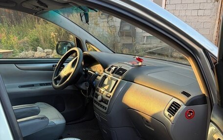 Toyota Avensis Verso I рестайлинг, 2002 год, 750 000 рублей, 3 фотография