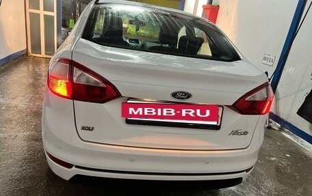 Ford Fiesta, 2016 год, 870 000 рублей, 4 фотография