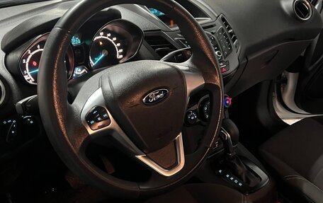 Ford Fiesta, 2016 год, 870 000 рублей, 10 фотография