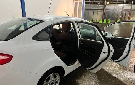 Ford Fiesta, 2016 год, 870 000 рублей, 7 фотография