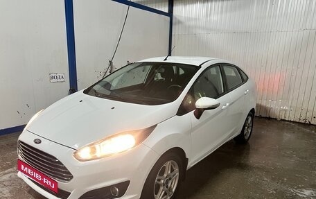 Ford Fiesta, 2016 год, 870 000 рублей, 13 фотография