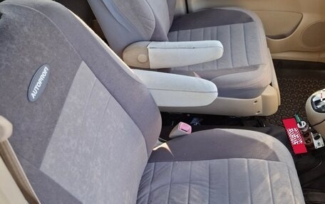 Toyota Corolla Spacio II, 2004 год, 930 000 рублей, 18 фотография