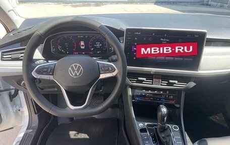 Volkswagen Bora, 2023 год, 1 750 000 рублей, 15 фотография