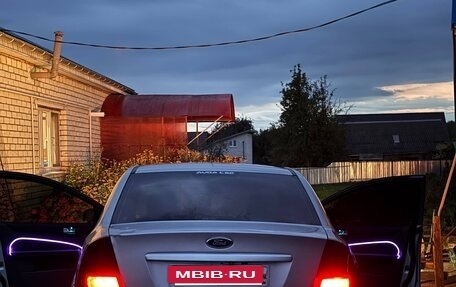 Ford Focus II рестайлинг, 2006 год, 350 000 рублей, 2 фотография