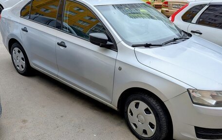Skoda Rapid I, 2014 год, 850 000 рублей, 2 фотография