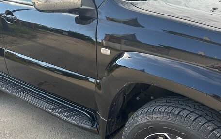 Toyota Land Cruiser Prado 120 рестайлинг, 2004 год, 1 550 000 рублей, 3 фотография