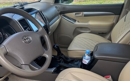 Toyota Land Cruiser Prado 120 рестайлинг, 2004 год, 1 550 000 рублей, 22 фотография
