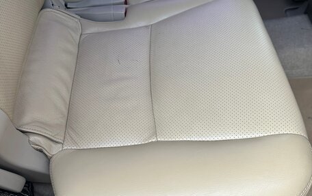 Toyota Land Cruiser Prado 120 рестайлинг, 2004 год, 1 550 000 рублей, 30 фотография