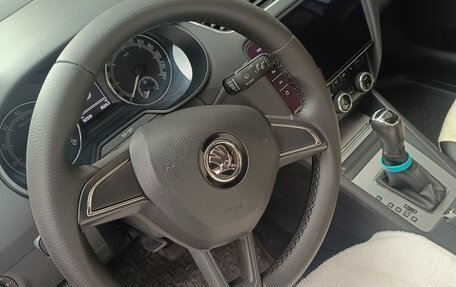 Skoda Octavia, 2017 год, 1 850 000 рублей, 9 фотография