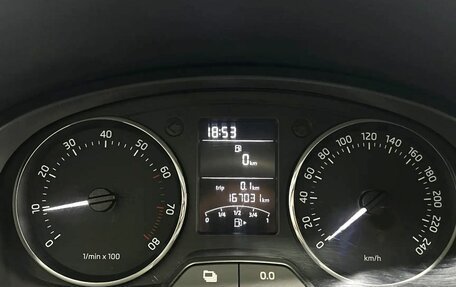 Skoda Rapid I, 2014 год, 800 000 рублей, 14 фотография