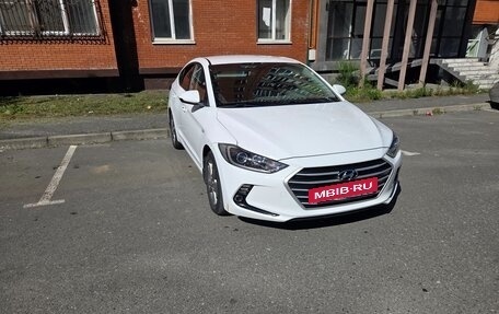 Hyundai Elantra VI рестайлинг, 2017 год, 1 650 000 рублей, 3 фотография