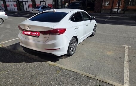 Hyundai Elantra VI рестайлинг, 2017 год, 1 650 000 рублей, 13 фотография