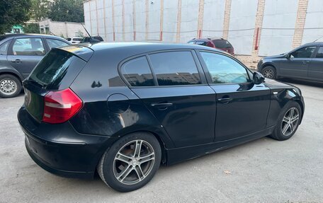 BMW 1 серия, 2011 год, 500 000 рублей, 3 фотография