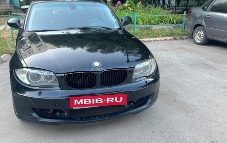 BMW 1 серия, 2011 год, 500 000 рублей, 2 фотография