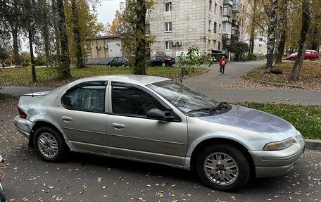 Dodge Stratus II, 2000 год, 150 000 рублей, 3 фотография