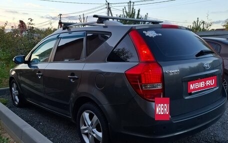 KIA cee'd I рестайлинг, 2010 год, 680 000 рублей, 2 фотография