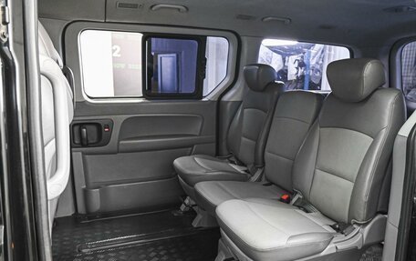 Hyundai Grand Starex Grand Starex I рестайлинг 2, 2012 год, 1 950 000 рублей, 9 фотография