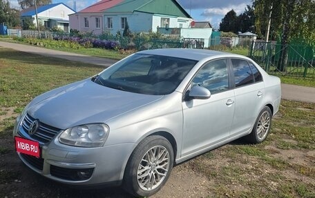 Volkswagen Jetta VI, 2009 год, 530 000 рублей, 1 фотография