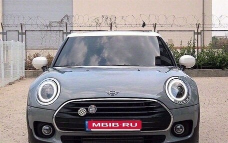 MINI Clubman, 2023 год, 2 370 000 рублей, 2 фотография