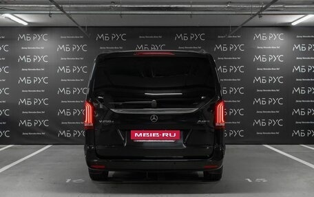 Mercedes-Benz V-Класс, 2015 год, 6 000 000 рублей, 5 фотография