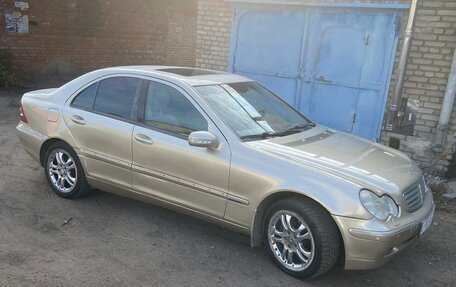 Mercedes-Benz C-Класс, 2001 год, 580 000 рублей, 3 фотография