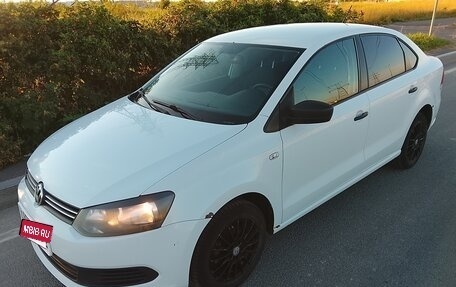 Volkswagen Polo VI (EU Market), 2014 год, 750 000 рублей, 2 фотография