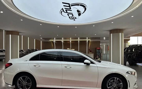 Mercedes-Benz A-Класс, 2023 год, 1 520 000 рублей, 4 фотография