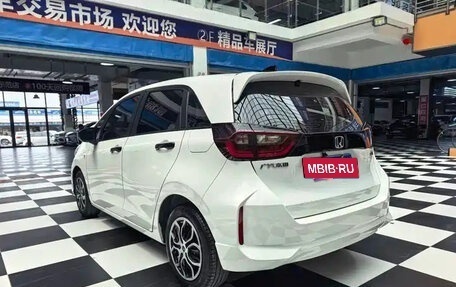 Honda Fit, 2023 год, 958 000 рублей, 2 фотография