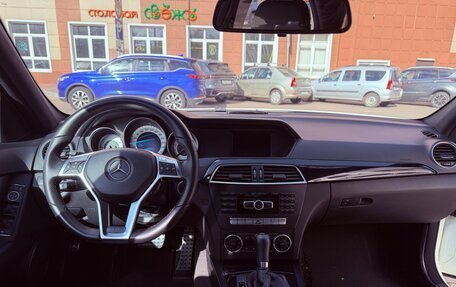 Mercedes-Benz C-Класс, 2011 год, 1 400 000 рублей, 7 фотография