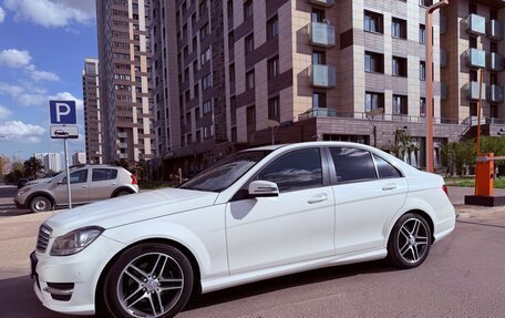 Mercedes-Benz C-Класс, 2011 год, 1 400 000 рублей, 14 фотография