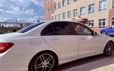 Mercedes-Benz C-Класс, 2011 год, 1 400 000 рублей, 17 фотография