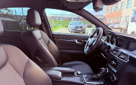 Mercedes-Benz C-Класс, 2011 год, 1 400 000 рублей, 29 фотография