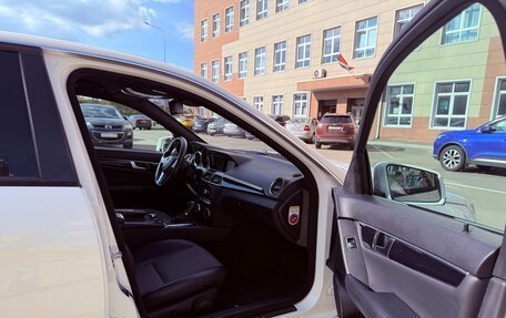 Mercedes-Benz C-Класс, 2011 год, 1 400 000 рублей, 30 фотография