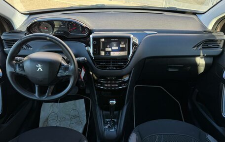 Peugeot 208 II, 2013 год, 849 000 рублей, 11 фотография