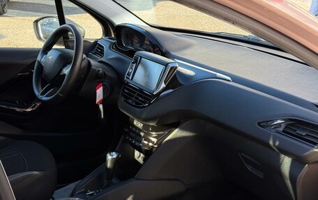 Peugeot 208 II, 2013 год, 849 000 рублей, 12 фотография
